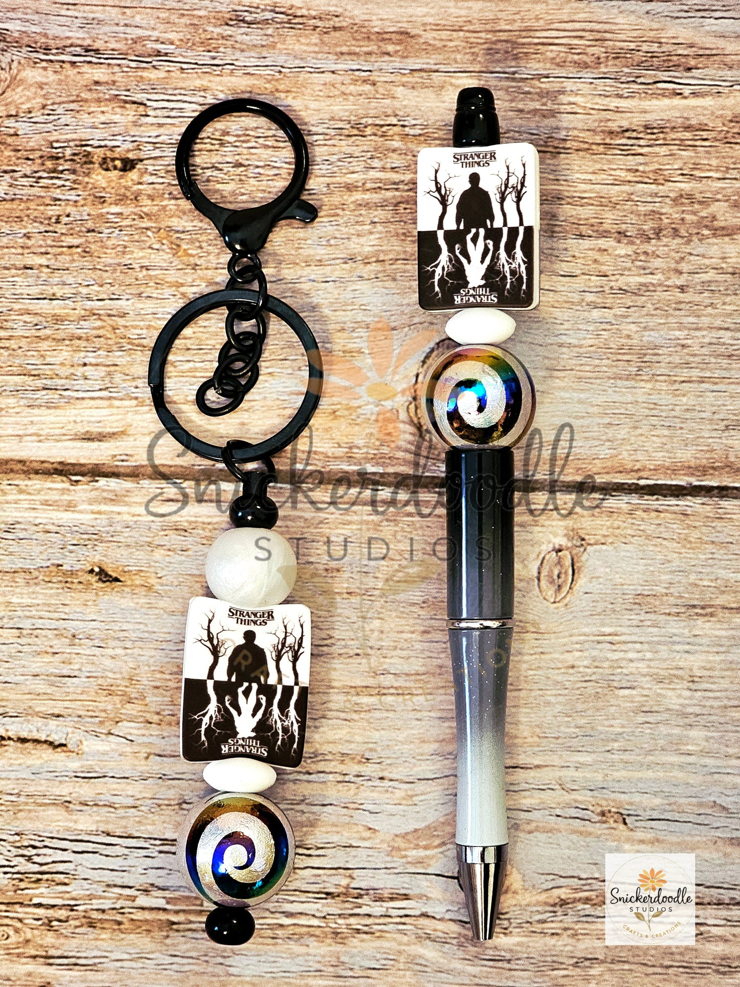 ST The Upside Down Pen & Keychain Set